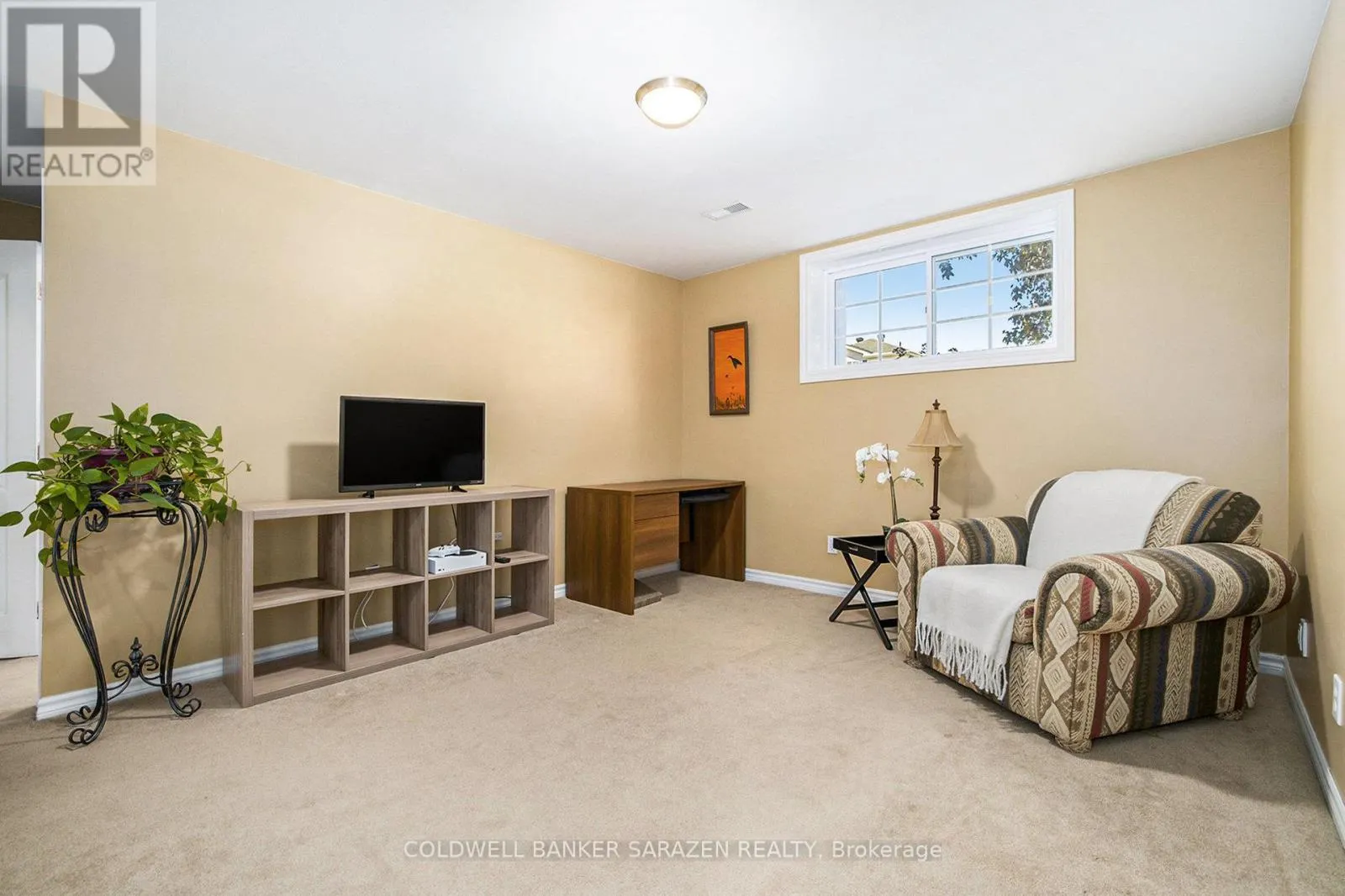 129 RILEY CRESCENT
