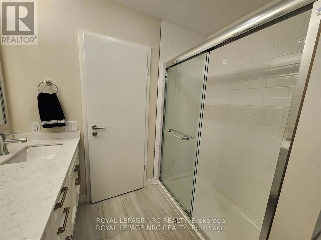 402 - 118 WEST STREET, #402