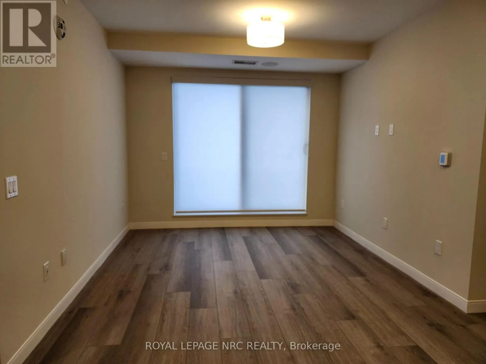 402 - 118 WEST STREET, #402