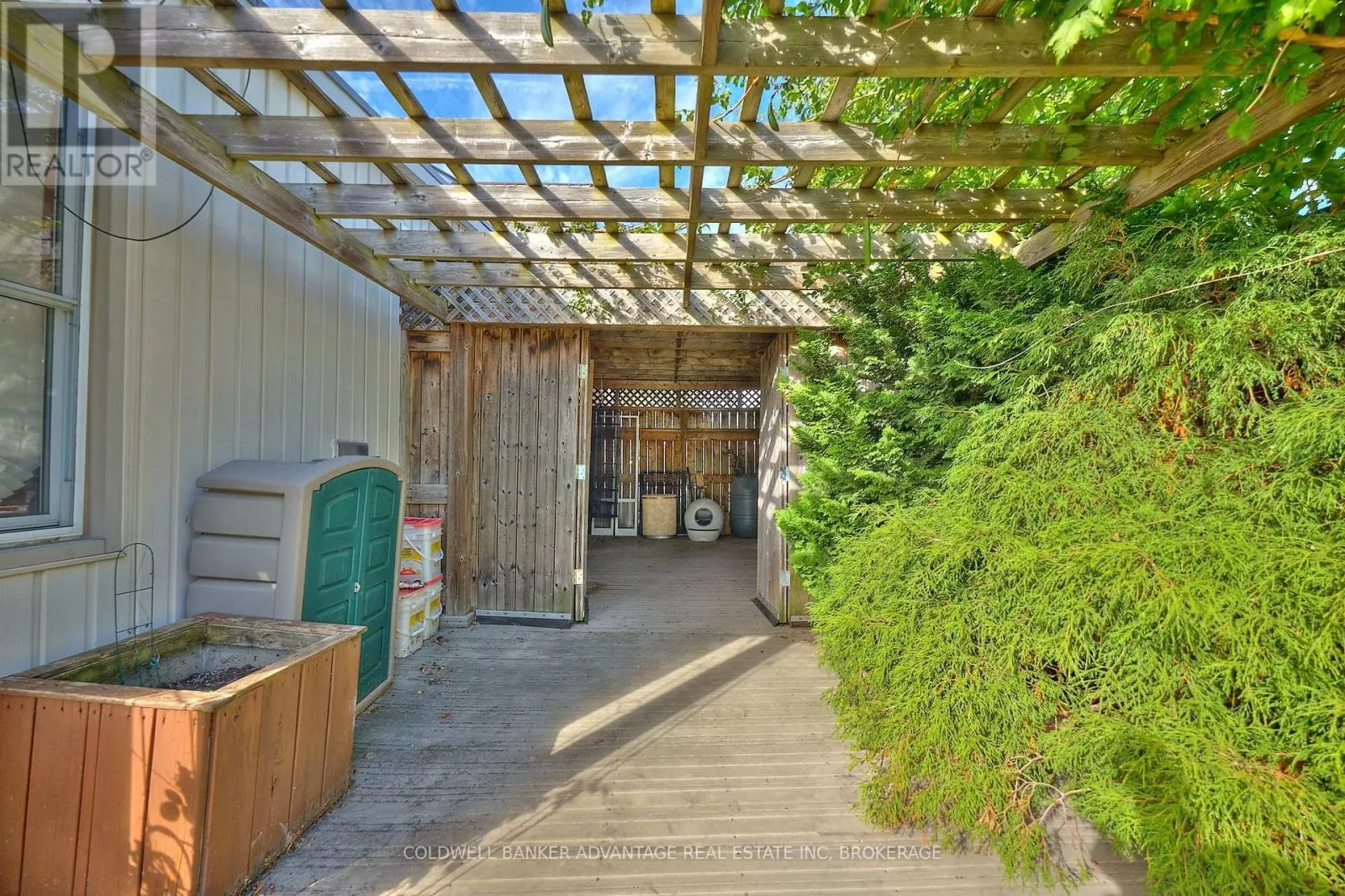 73 LINDEL CRESCENT
