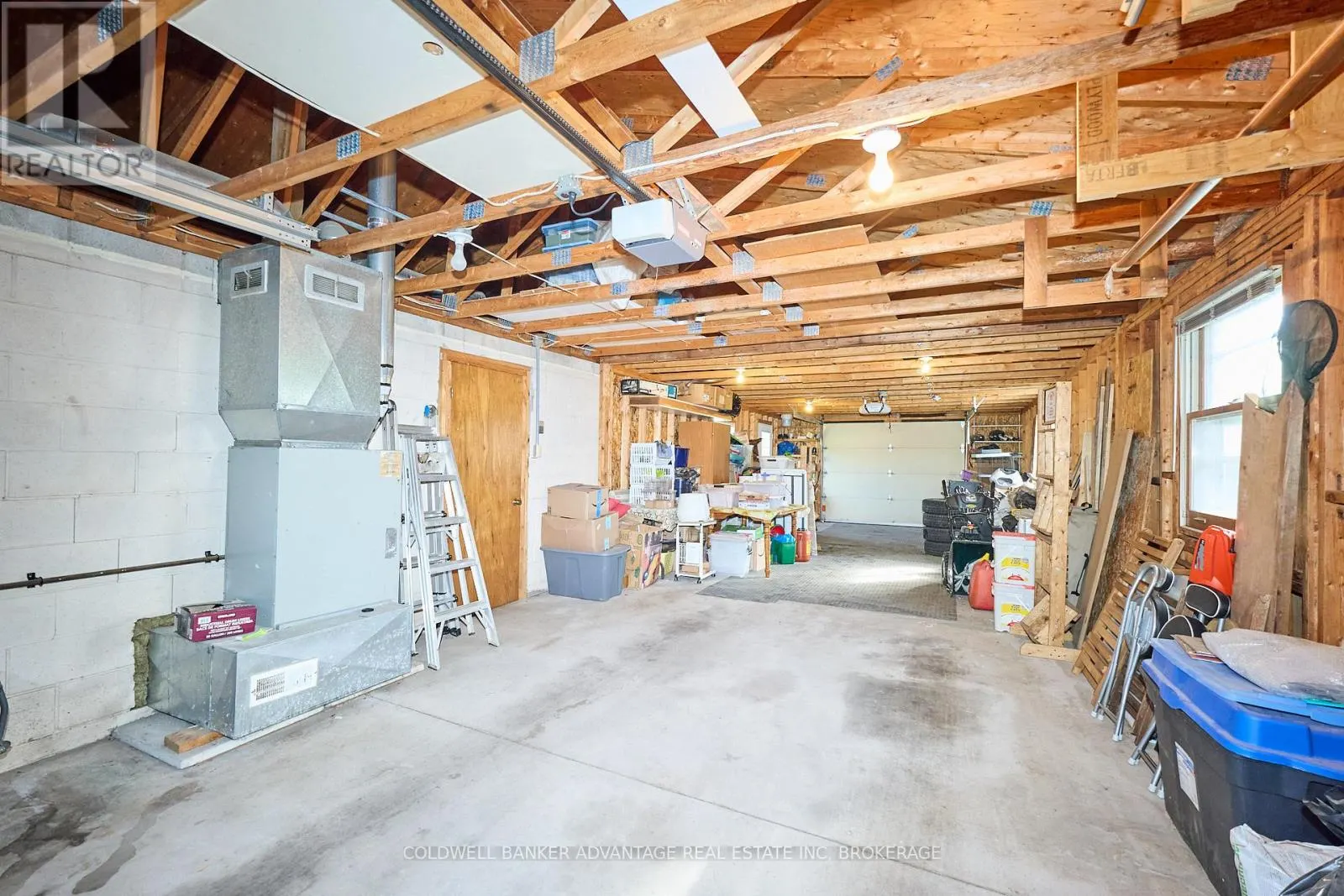 73 LINDEL CRESCENT