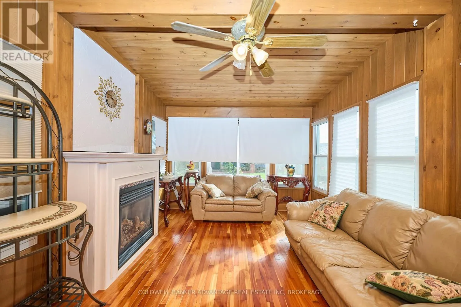 73 LINDEL CRESCENT