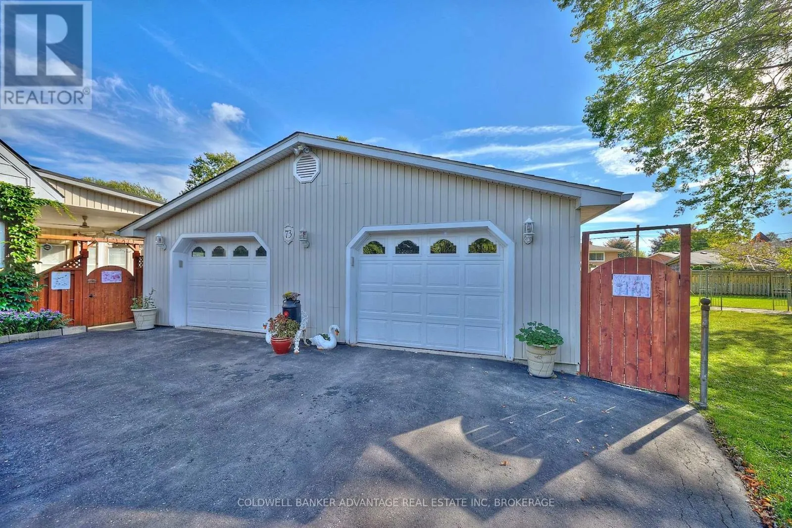 73 LINDEL CRESCENT