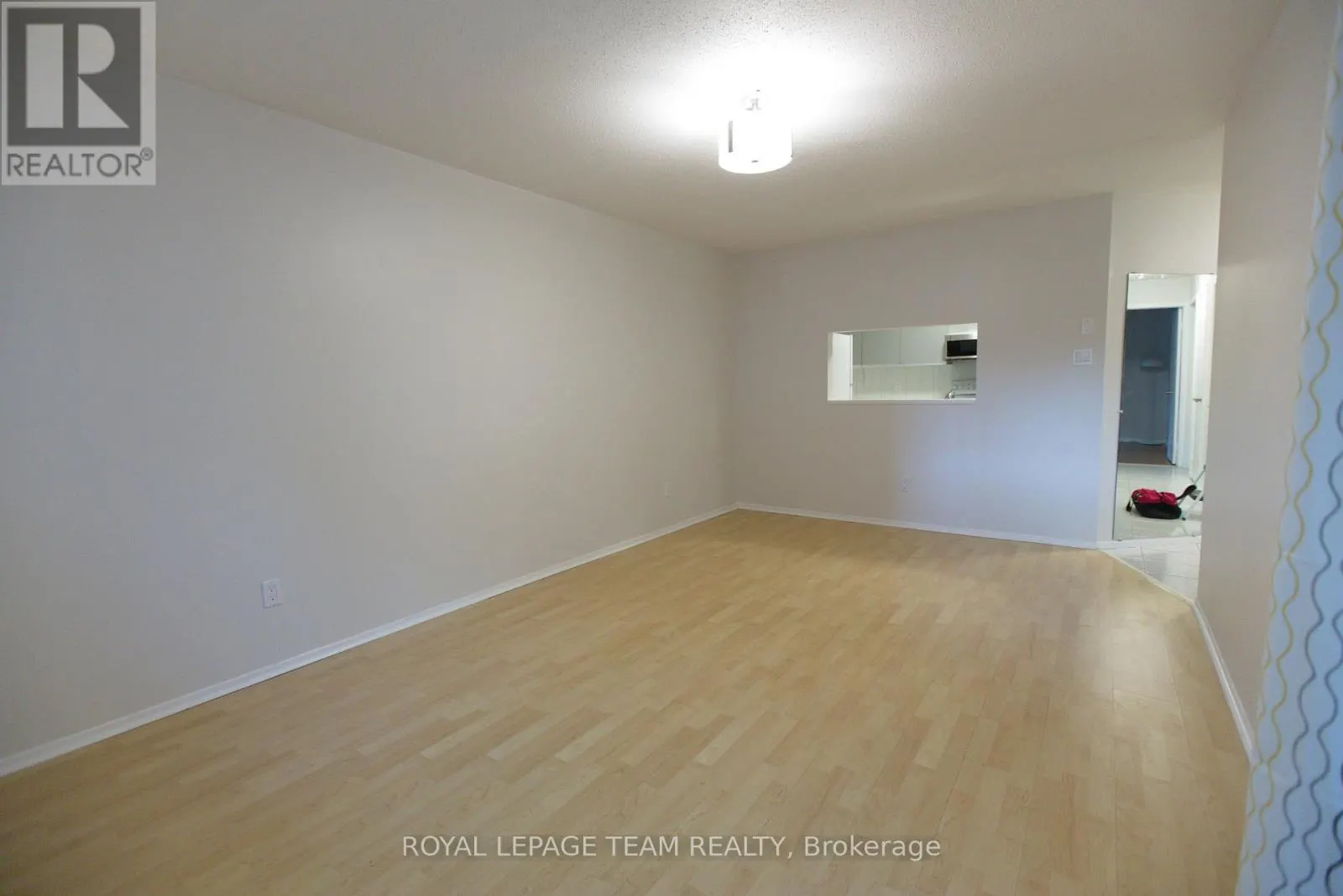 118 - 260 BRITTANY DRIVE