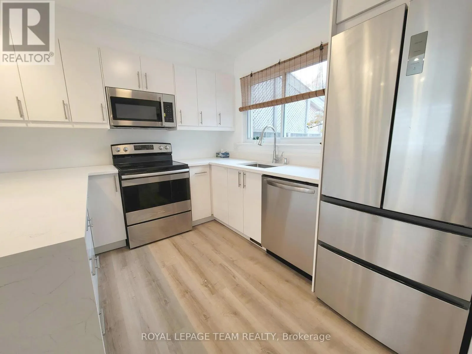 852 CUMMINGS AVENUE