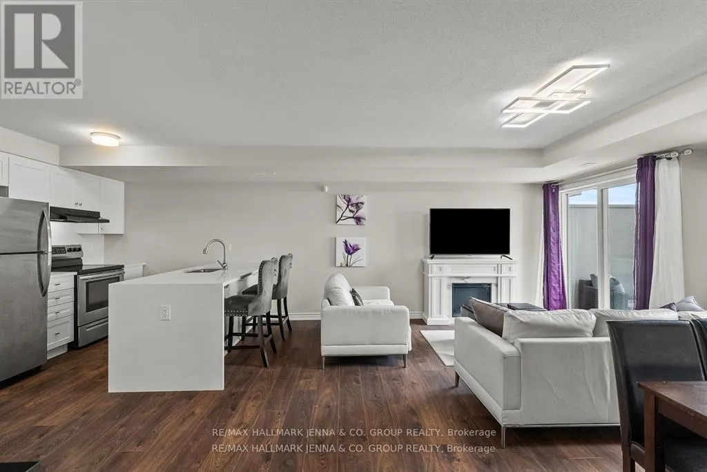 2302 WATERCOLOURS WAY