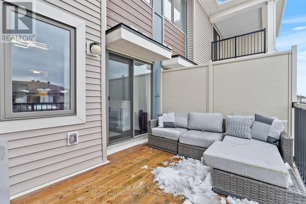2302 WATERCOLOURS WAY