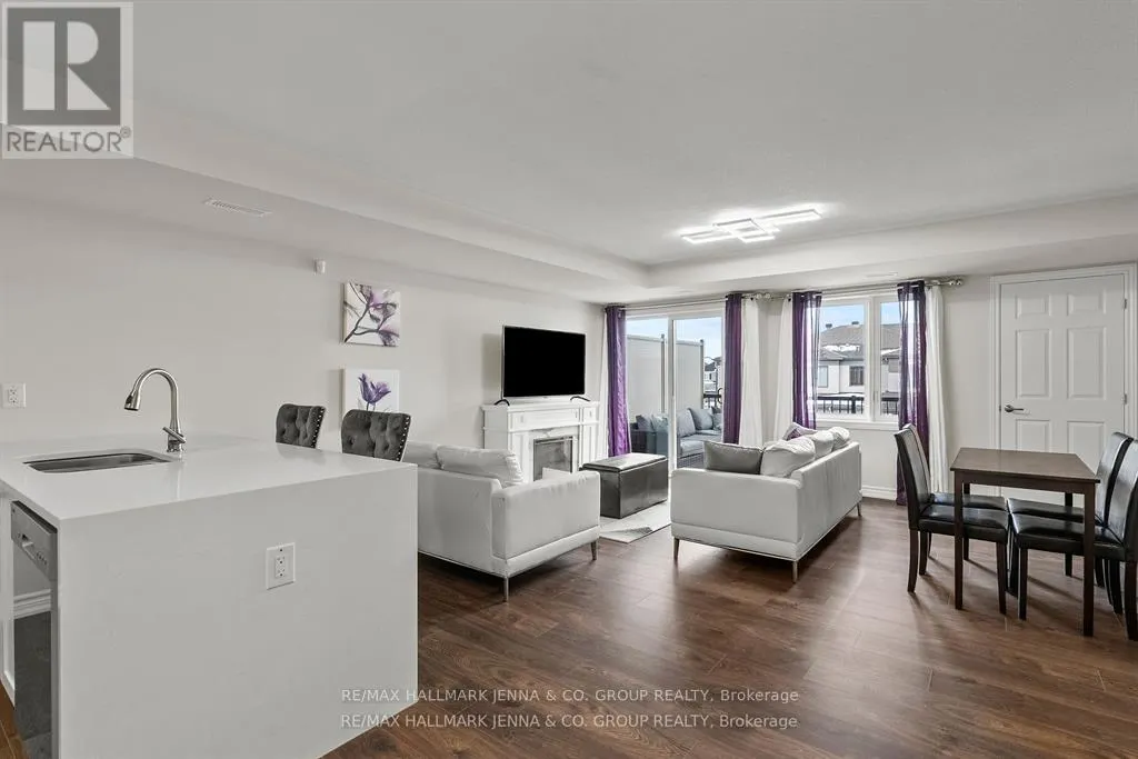 2302 WATERCOLOURS WAY