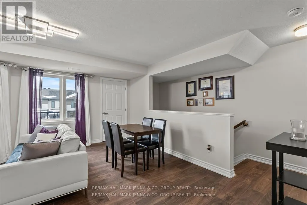 2302 WATERCOLOURS WAY