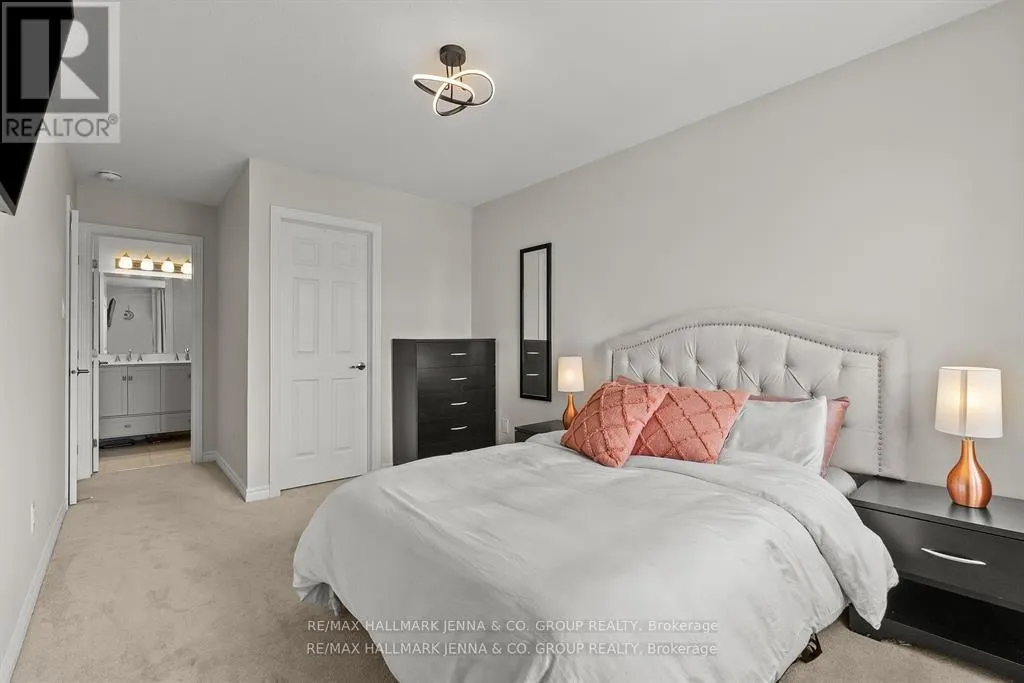 2302 WATERCOLOURS WAY