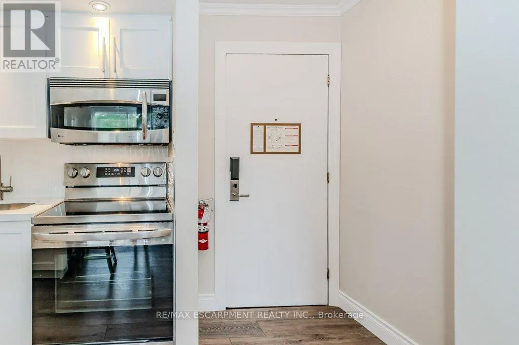 54-305 - 1235 DEERHURST DRIVE
