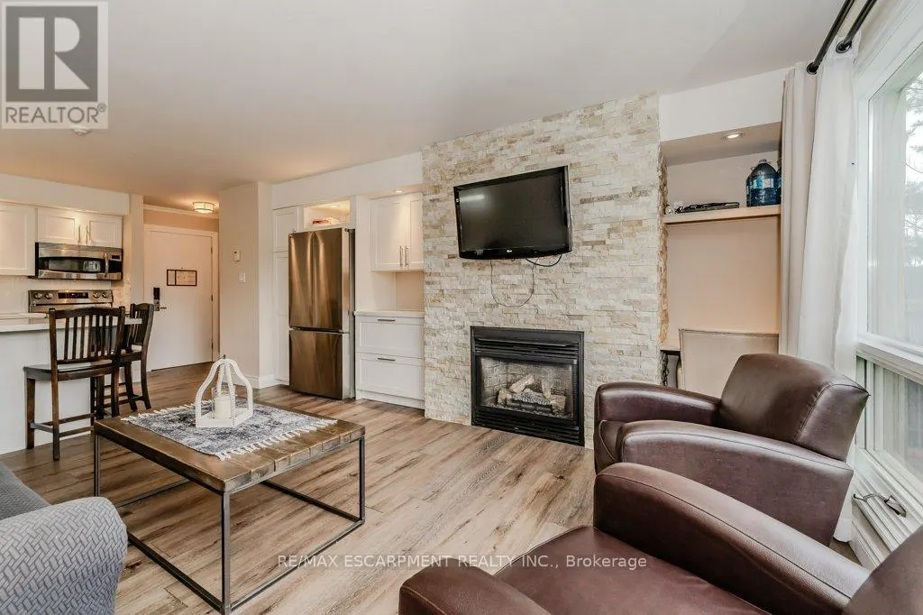54-305 - 1235 DEERHURST DRIVE