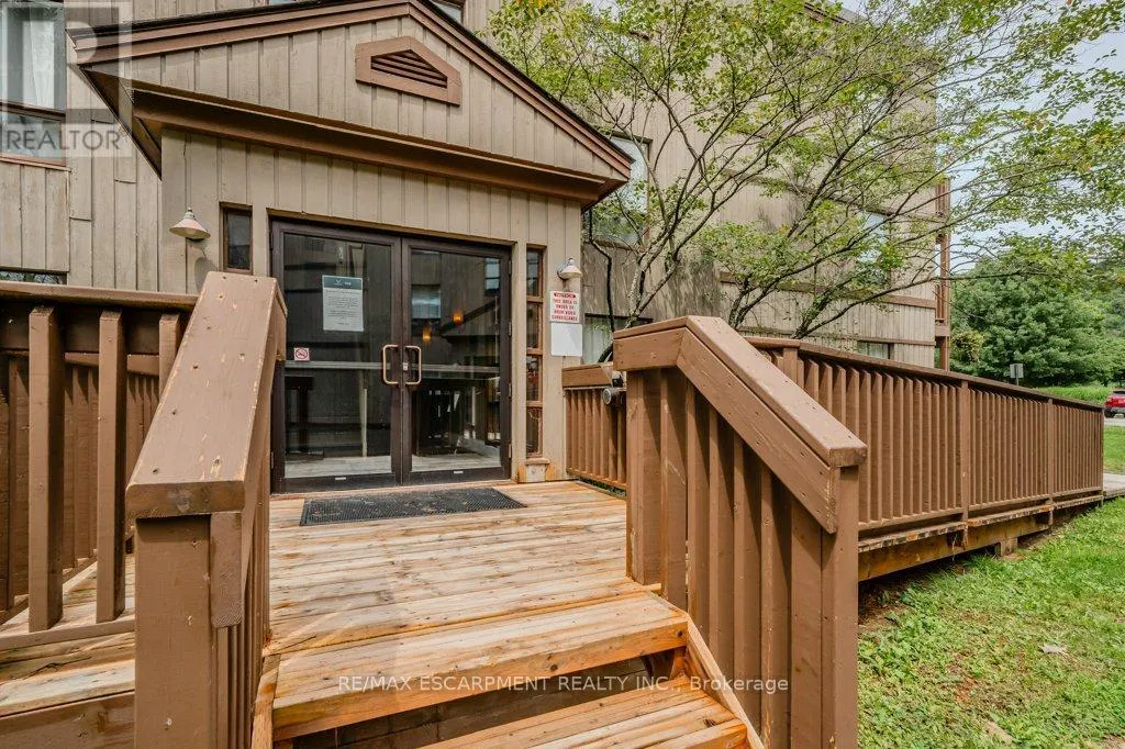54-305 - 1235 DEERHURST DRIVE