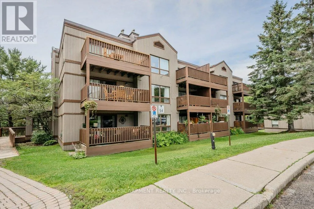 54-305 - 1235 DEERHURST DRIVE