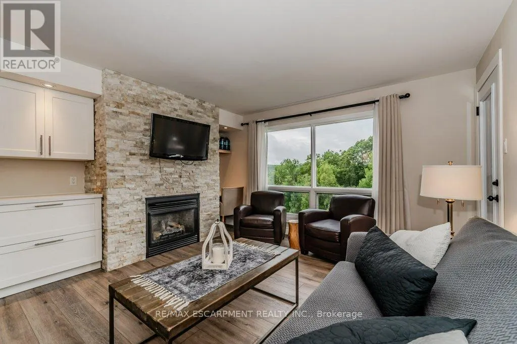 54-305 - 1235 DEERHURST DRIVE