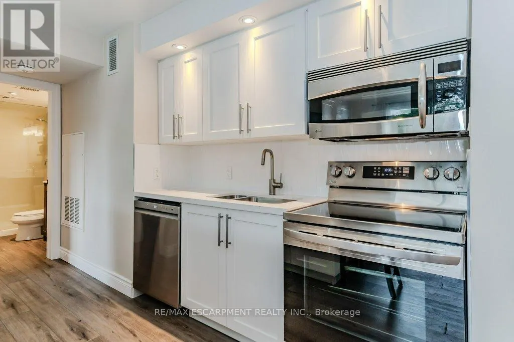 54-305 - 1235 DEERHURST DRIVE
