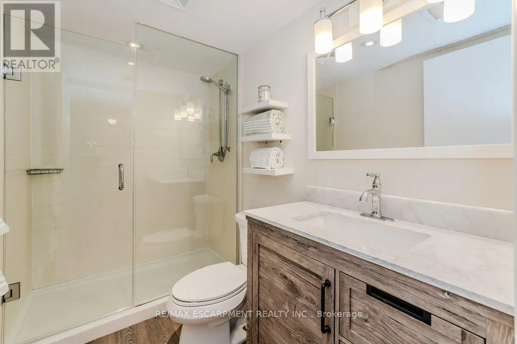 54-305 - 1235 DEERHURST DRIVE