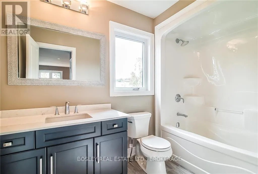 6168 CURLIN CRESCENT