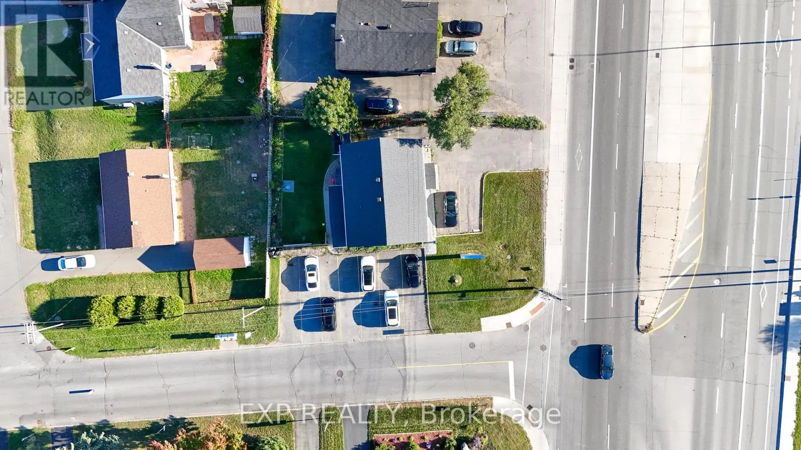 1415 WOODROFFE AVENUE