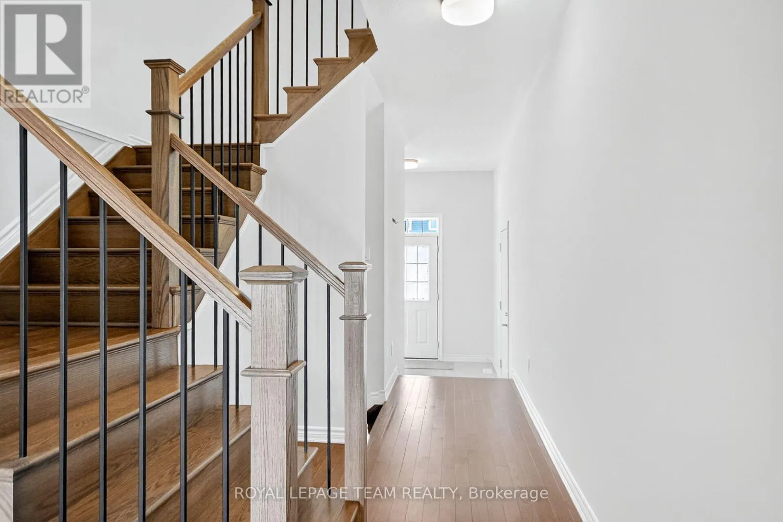 548 FLAGSTAFF DRIVE