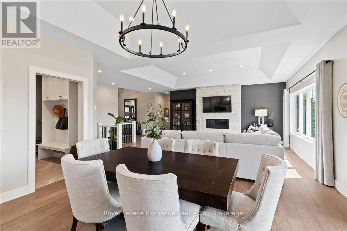 150 LOUISE CREEK CRESCENT