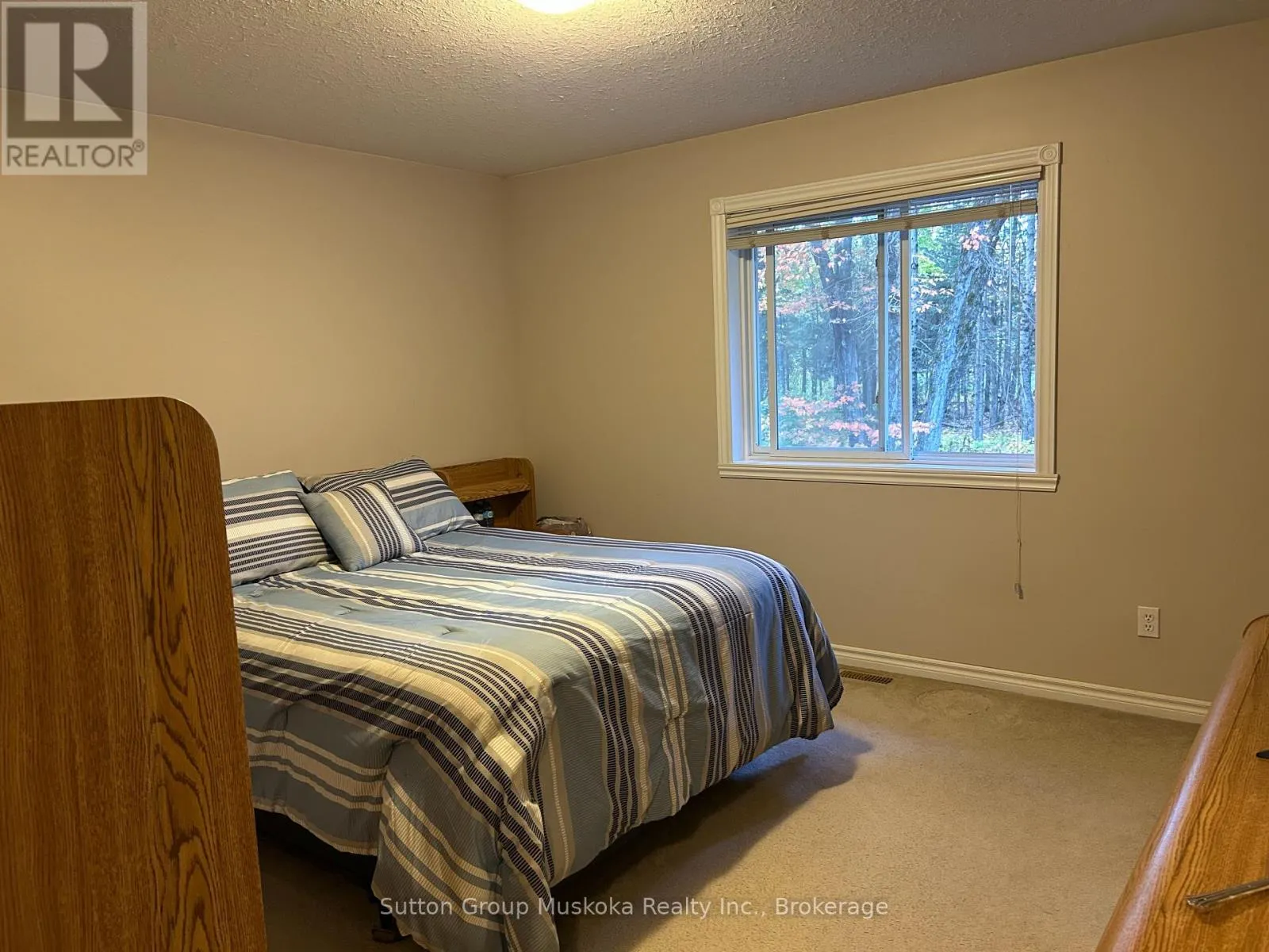 2448 RAVENSCLIFFE ROAD