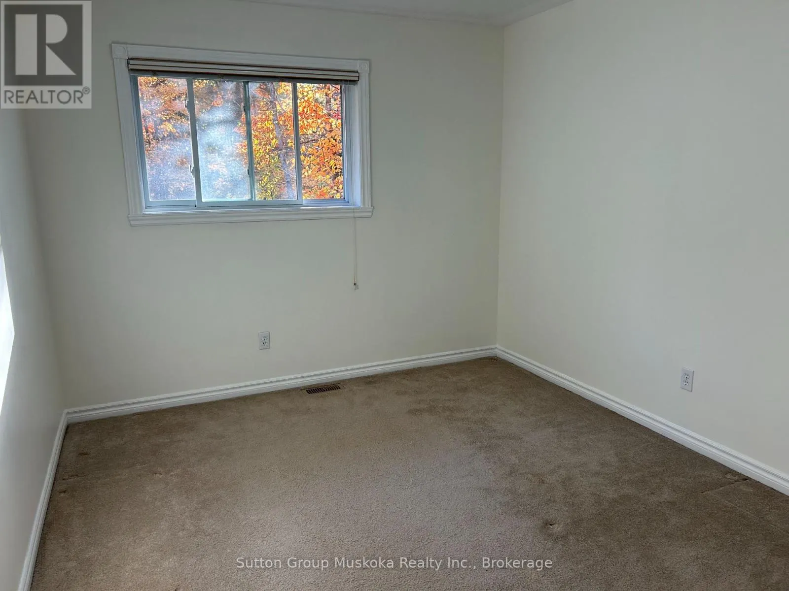 2448 RAVENSCLIFFE ROAD