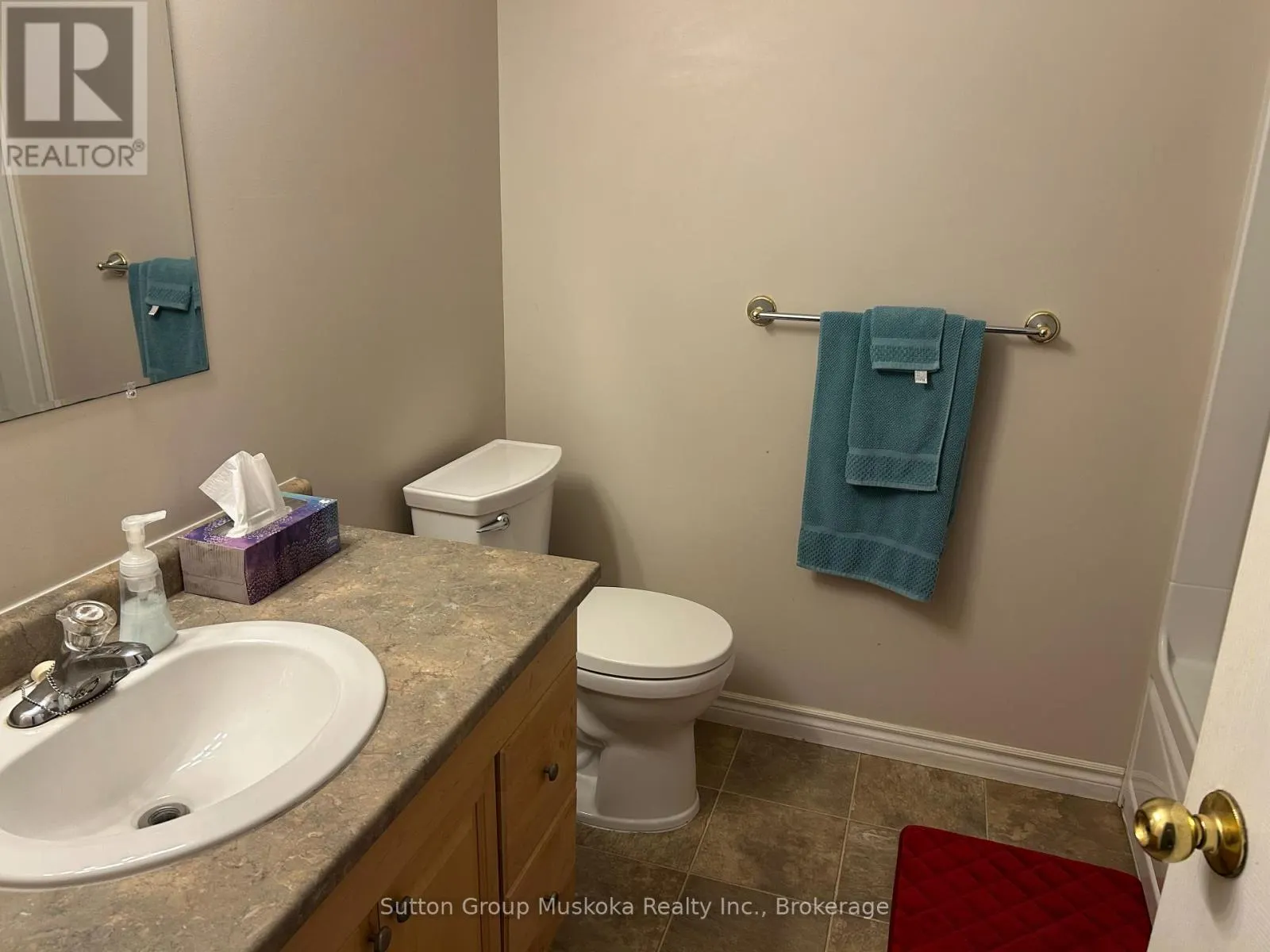 2448 RAVENSCLIFFE ROAD