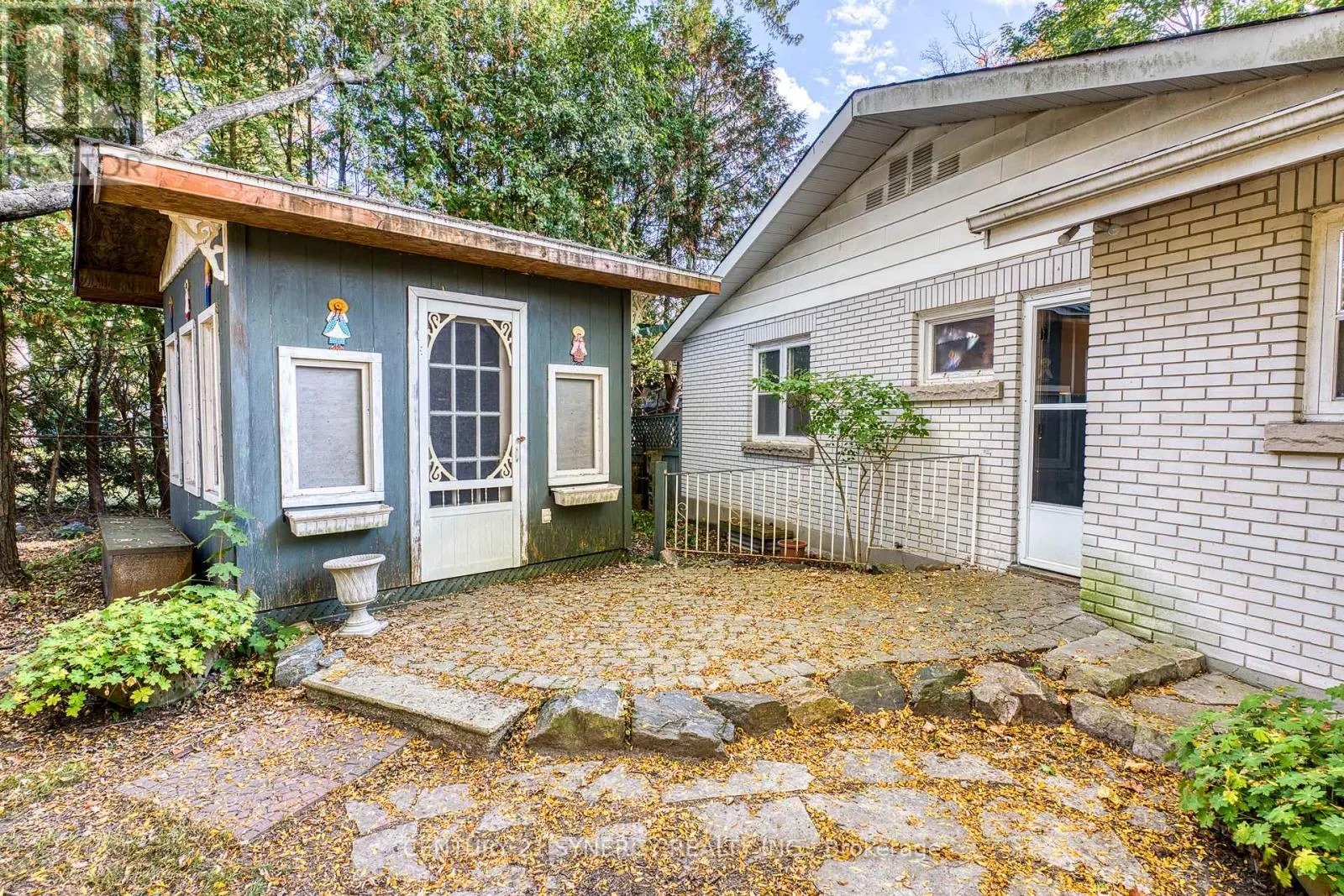 55 DRUMMOND STREET W