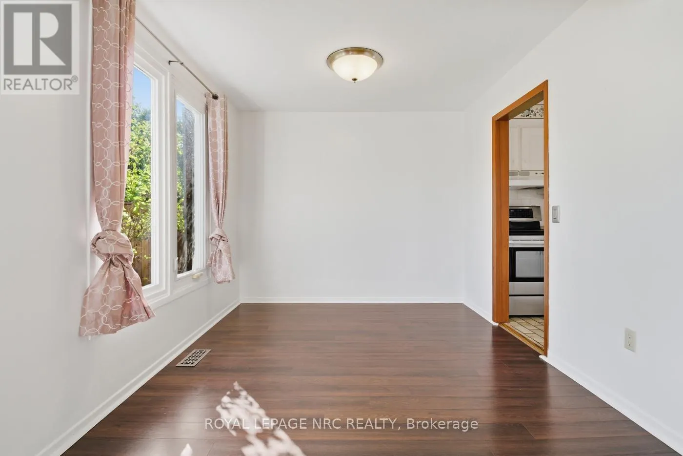 69 ELMVALE CRESCENT