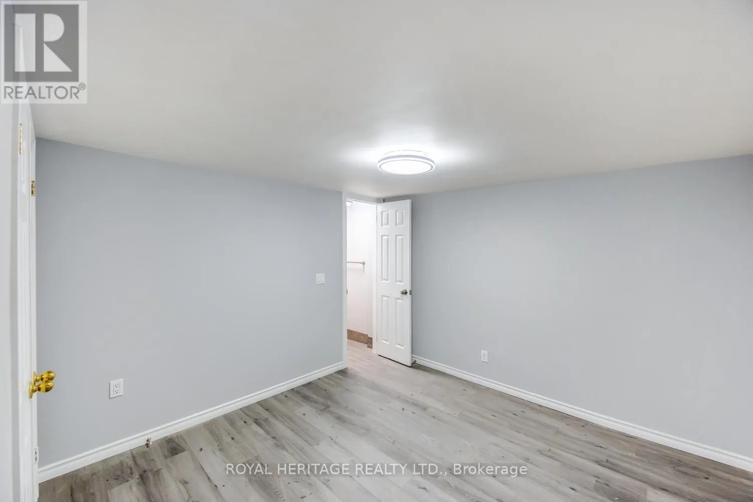 4 - 264 DIVISION STREET, #4