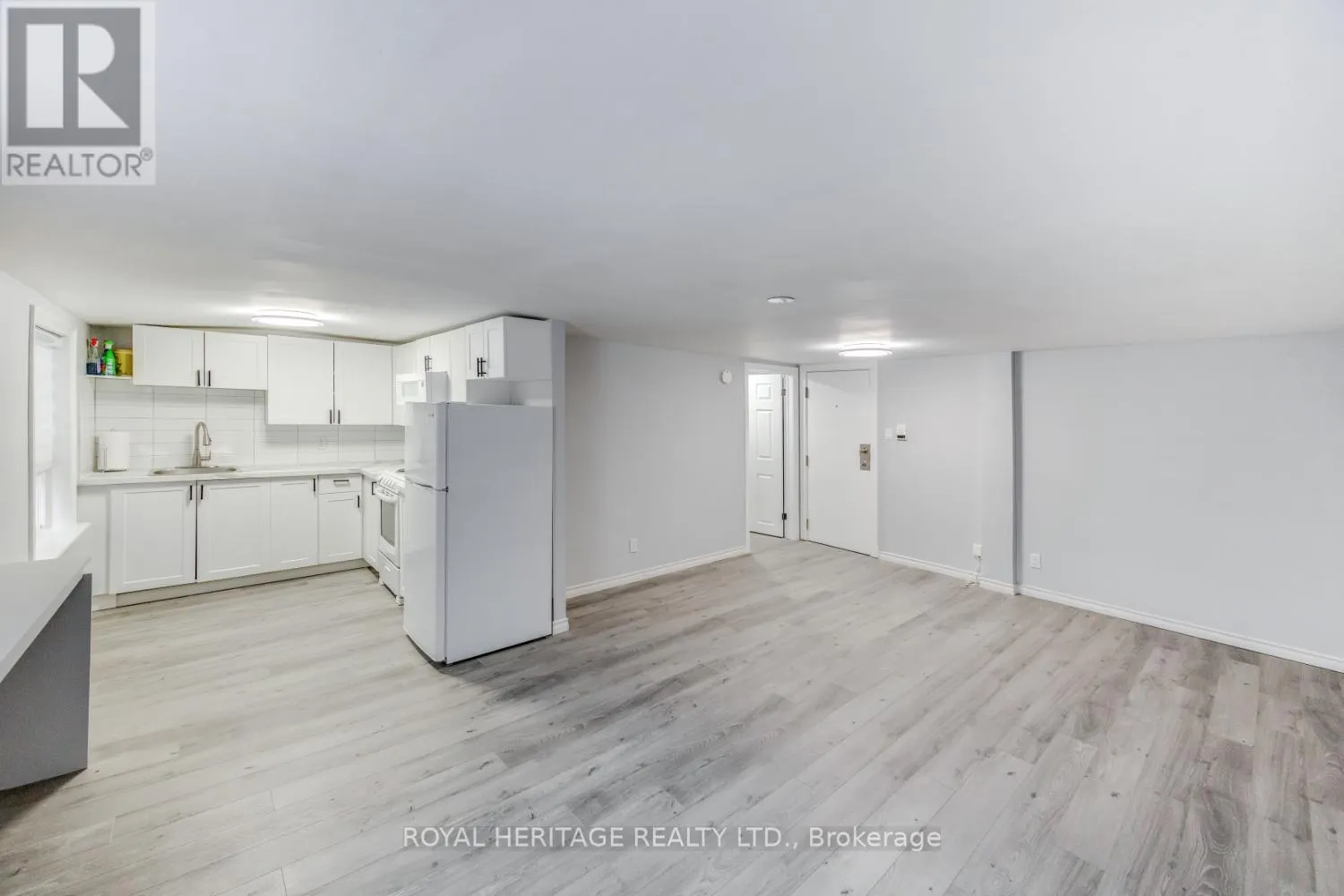 4 - 264 DIVISION STREET, #4