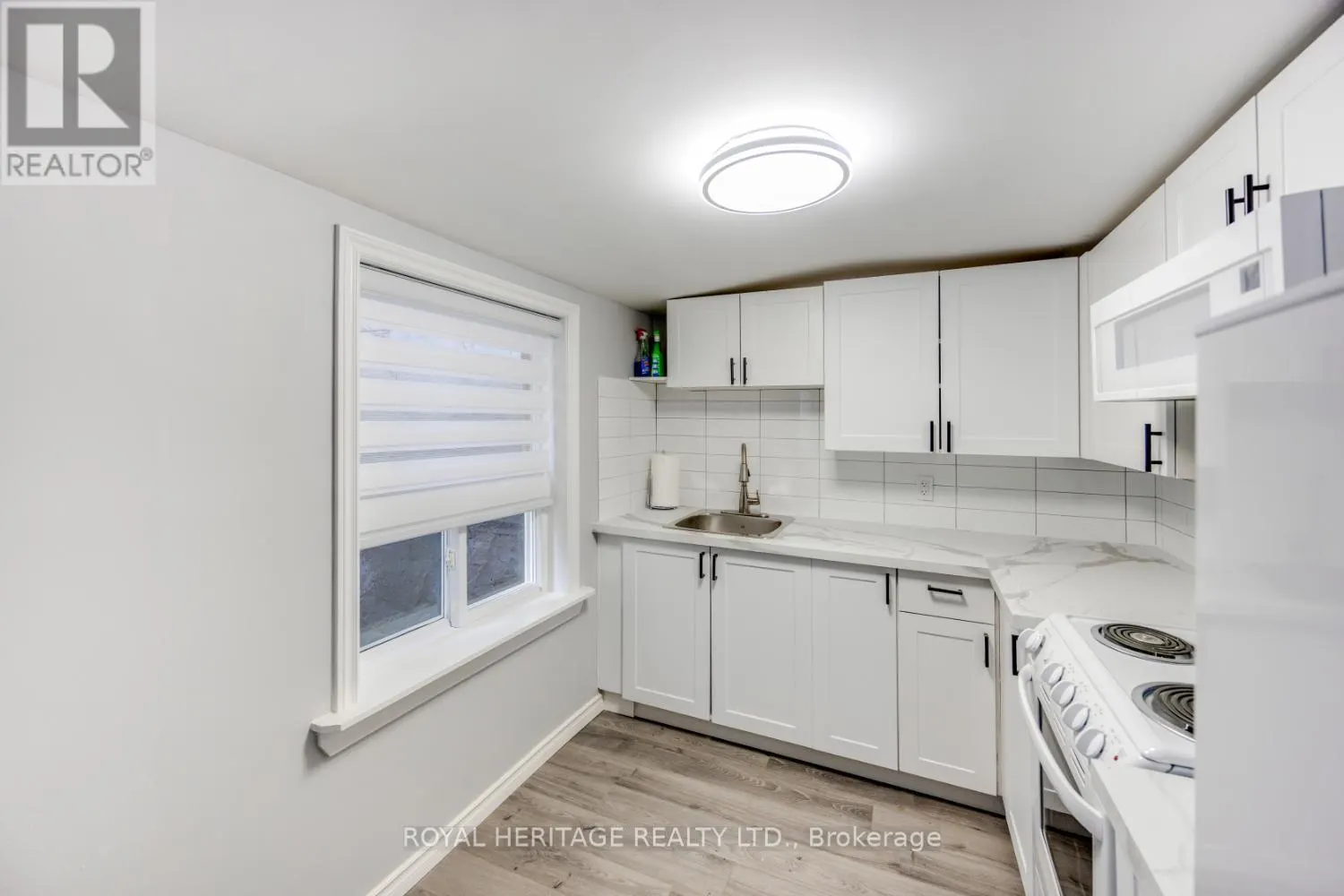 4 - 264 DIVISION STREET, #4