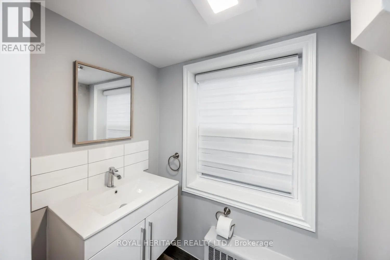 4 - 264 DIVISION STREET, #4
