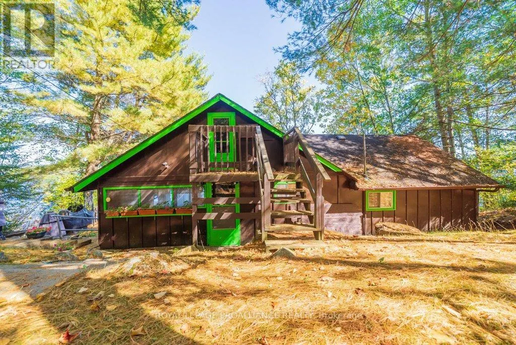 103 NORTH MAZINAW ROAD
