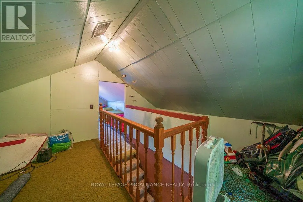 103 NORTH MAZINAW ROAD
