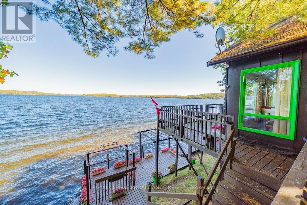 103 NORTH MAZINAW ROAD