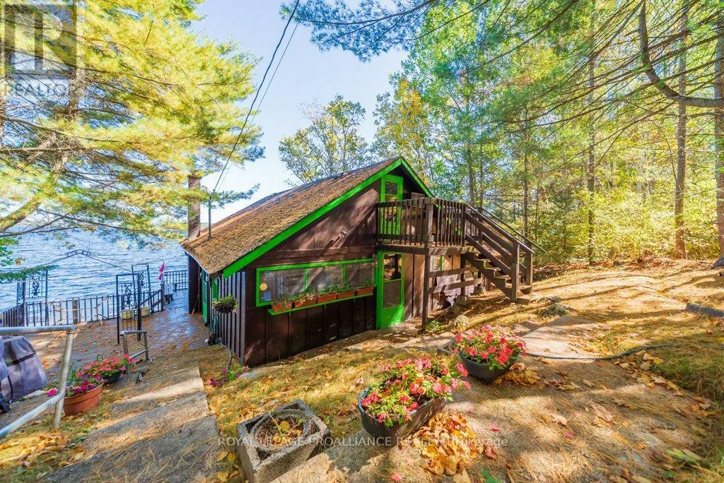 103 NORTH MAZINAW ROAD