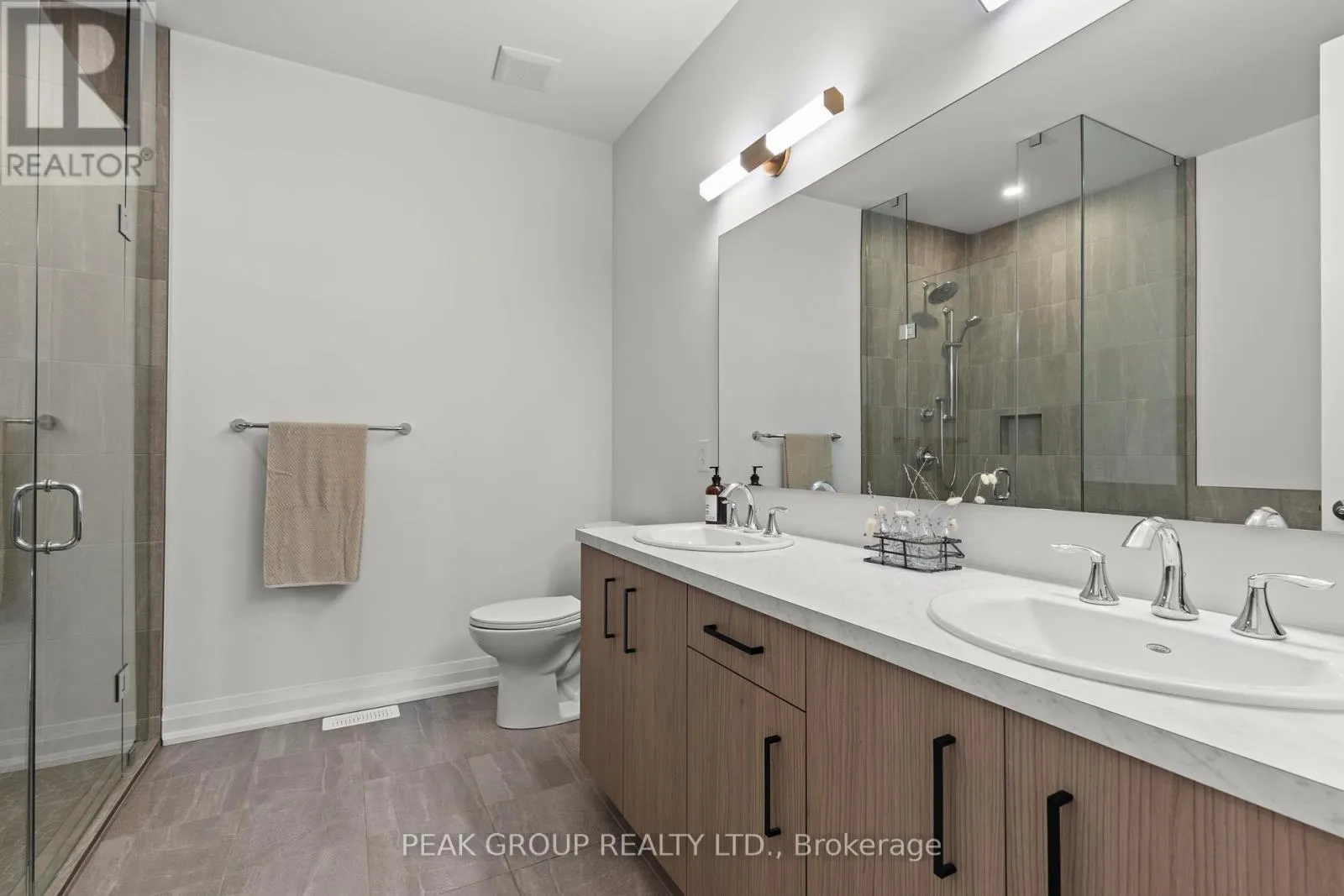 8 - 8974 WILLOUGHBY DRIVE, #8