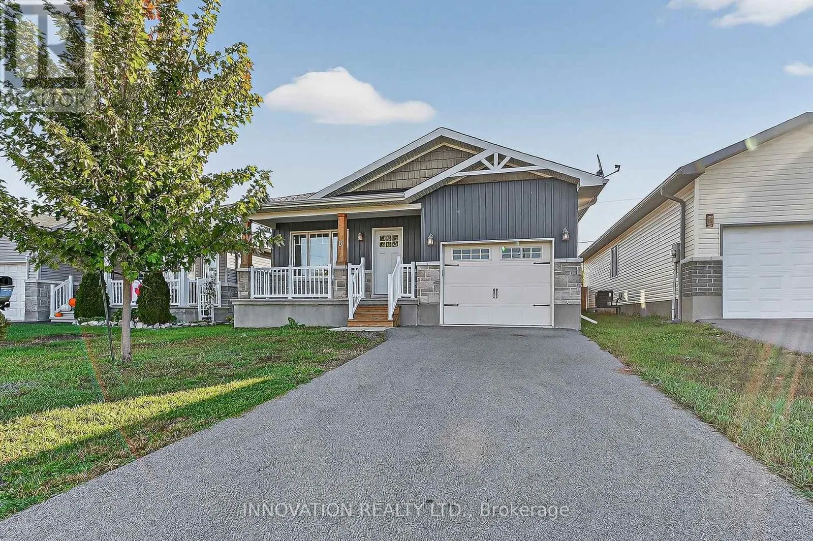 5 LEE AVENUE
