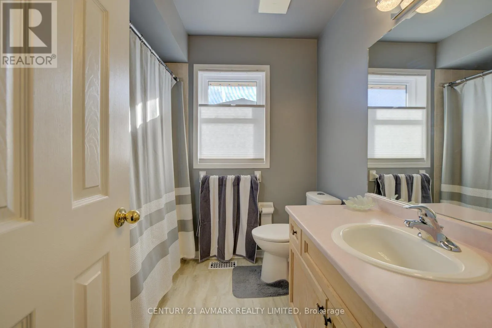 4893 NORTHGATE CRESCENT