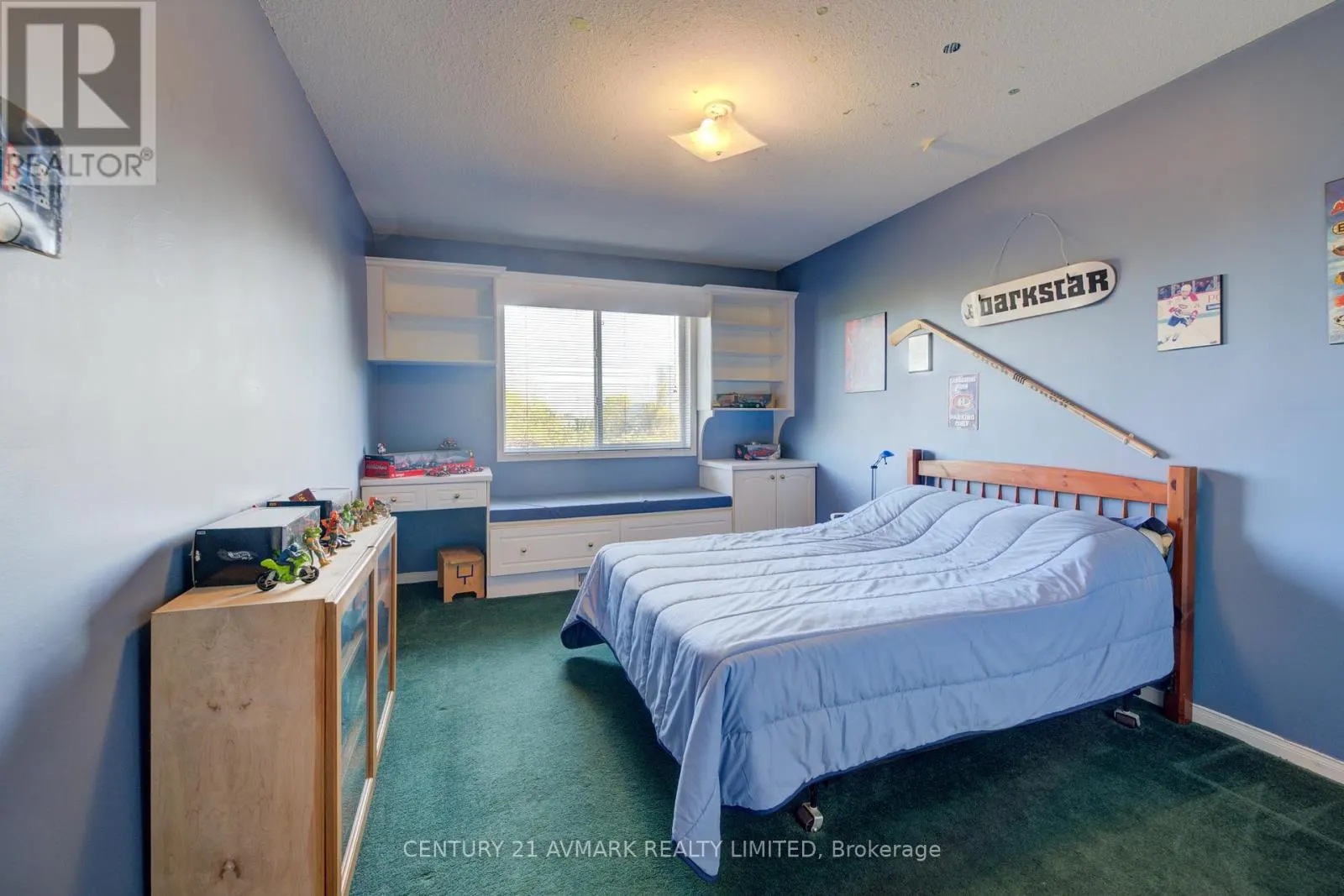 4893 NORTHGATE CRESCENT