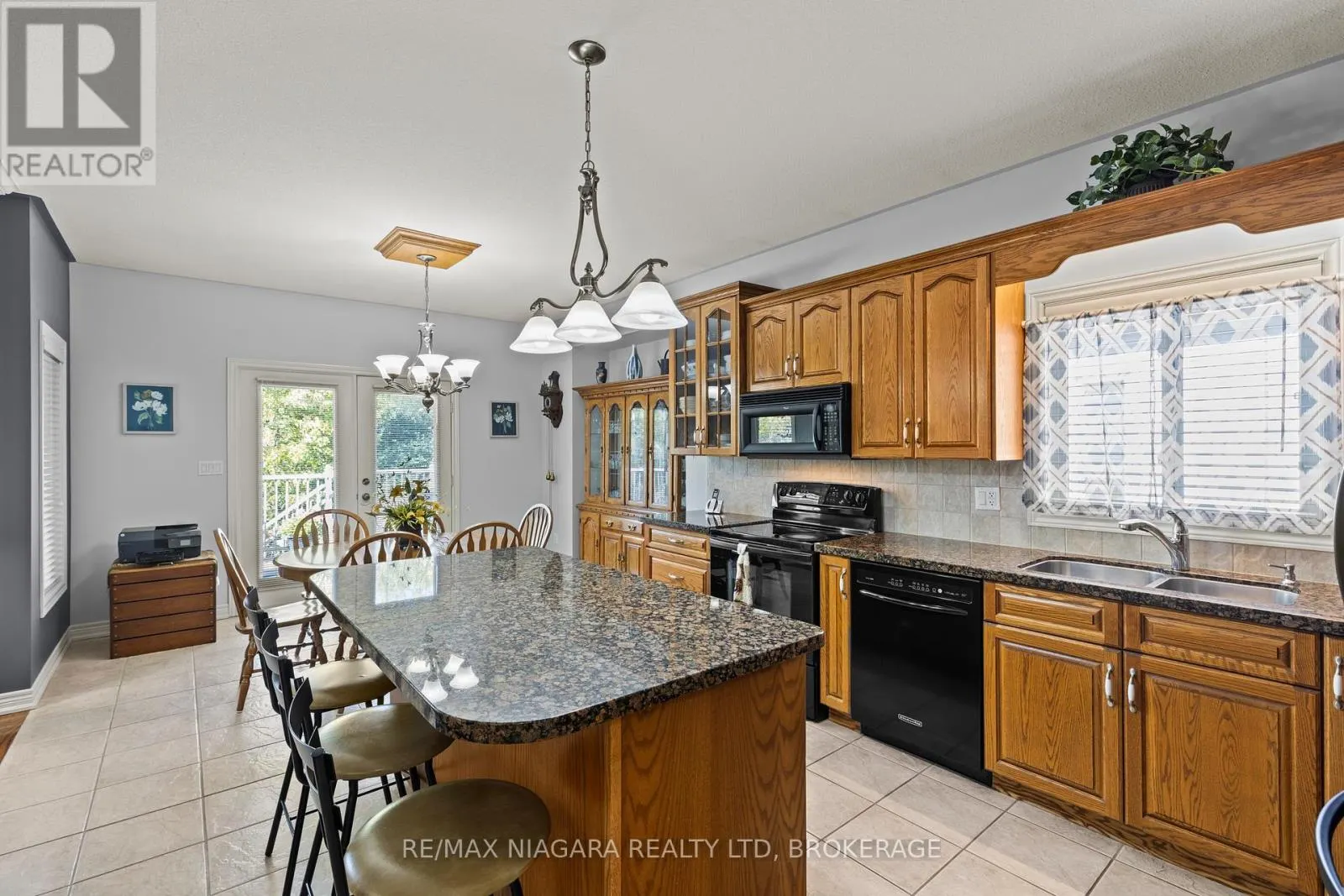 194 HILLSDALE ROAD