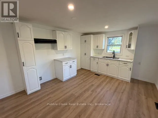 1 - 40201 VANASTRA ROAD, #1