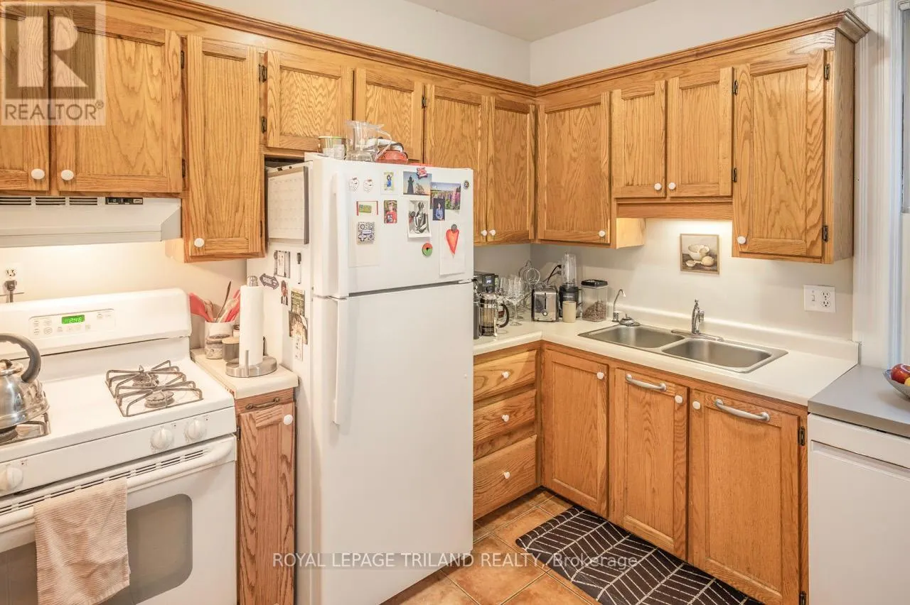 1 & 2 - 737 WILLIAM STREET N, #1 & 2