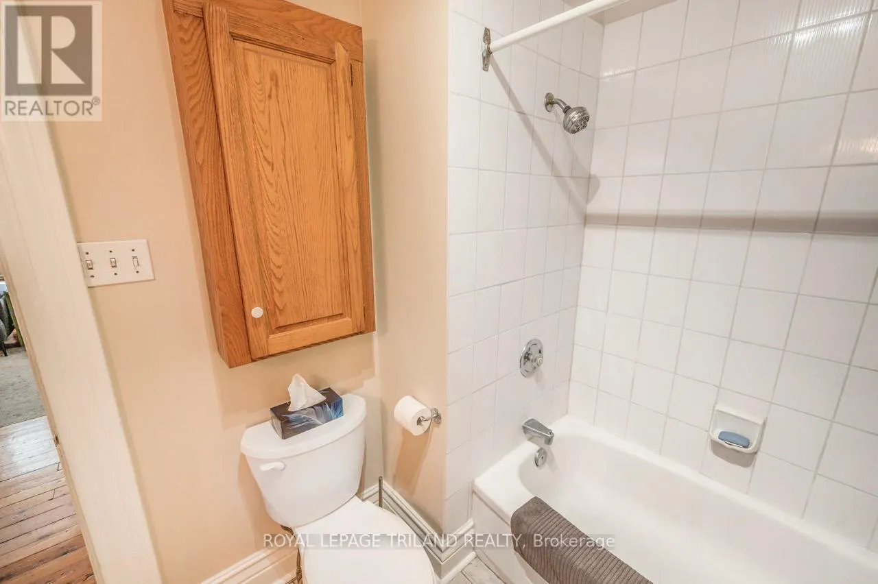 1 & 2 - 737 WILLIAM STREET N, #1 & 2