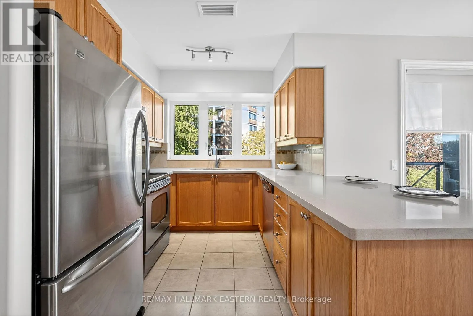PH06 - 869 CLONSILLA AVENUE, #PH06