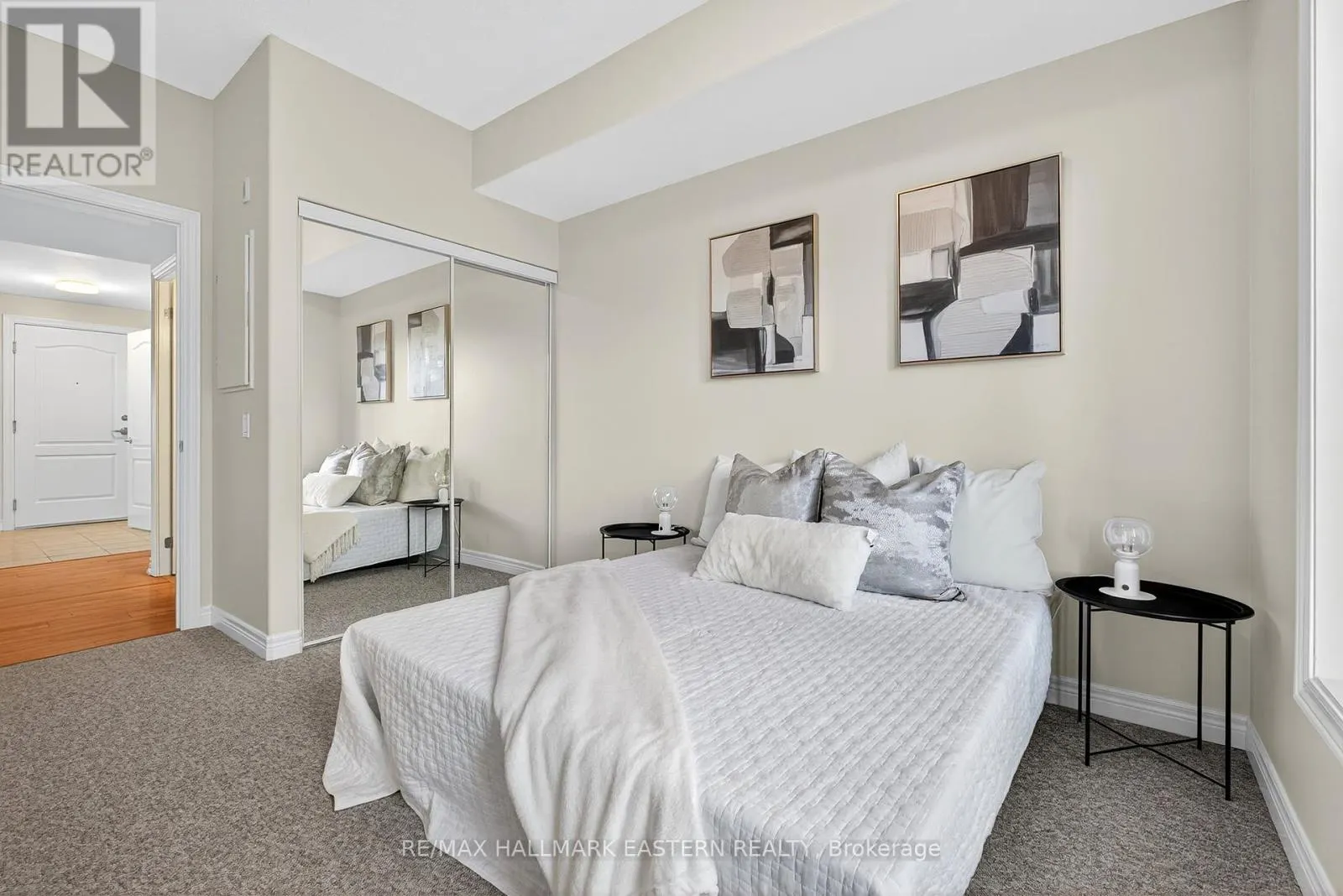 PH06 - 869 CLONSILLA AVENUE, #PH06