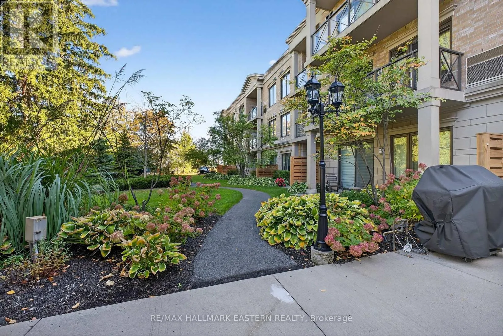 PH06 - 869 CLONSILLA AVENUE, #PH06