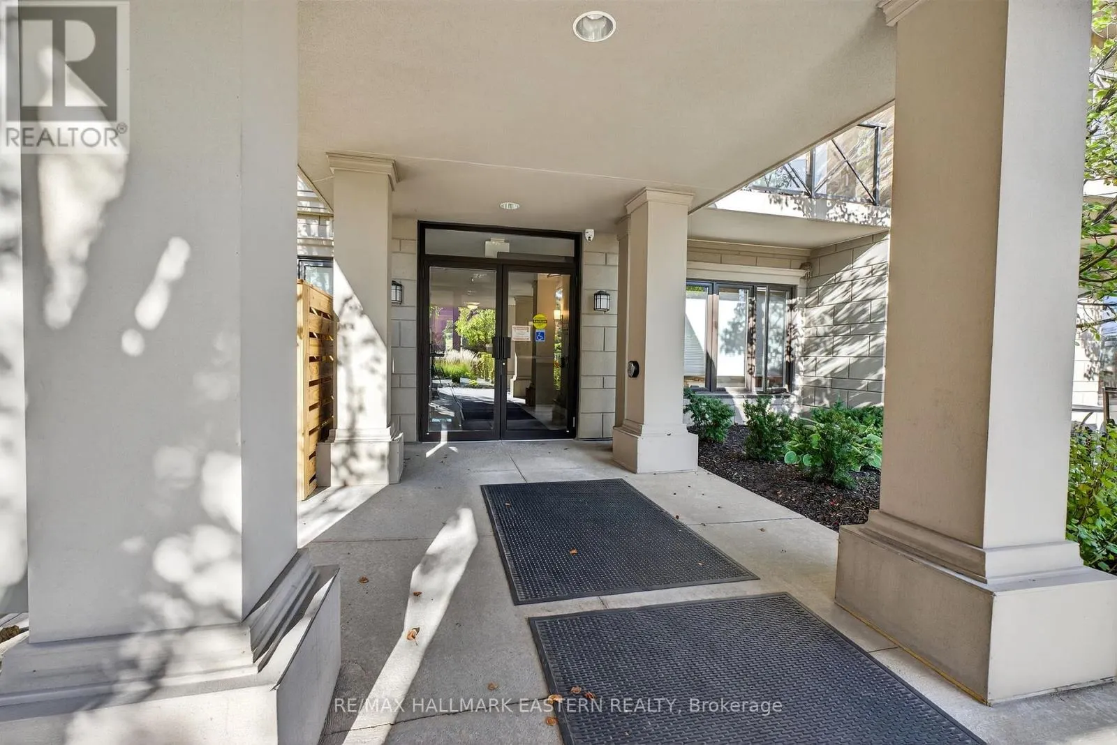 PH06 - 869 CLONSILLA AVENUE, #PH06